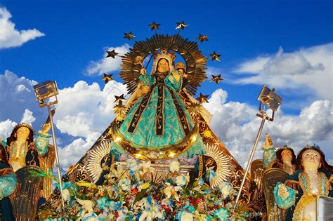 La Fiesta de la Virgen en Tlalpan - Un Esplosione di Color e Tradizione Messicana!