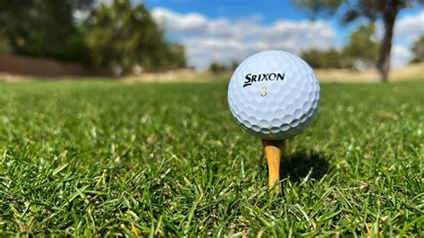 What Golf Balls Should I Use: A Journey Through the Fairways of Choice